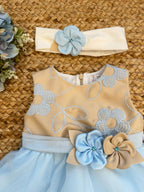 Abito ricamato Con Gonna In Tulle e Cintura Con Spilla Fiori