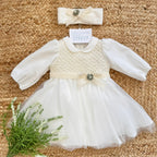 abito battesimo bambina panna con fiocco tortora e fiore verde salvia