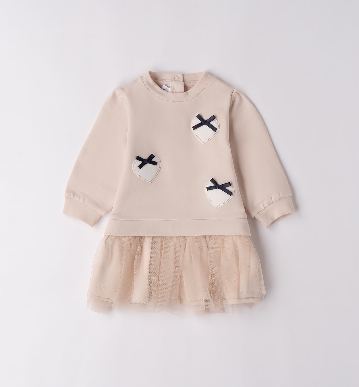 abito neonata beige con cuori e tulle fronte