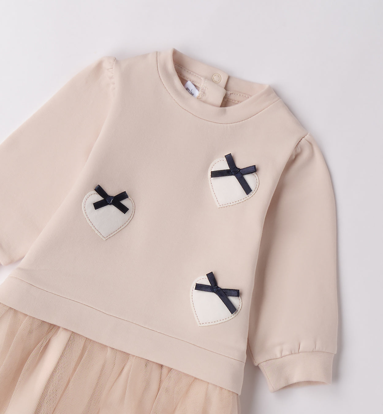 abito neonata beige dettaglio cuori e fiocchi blu