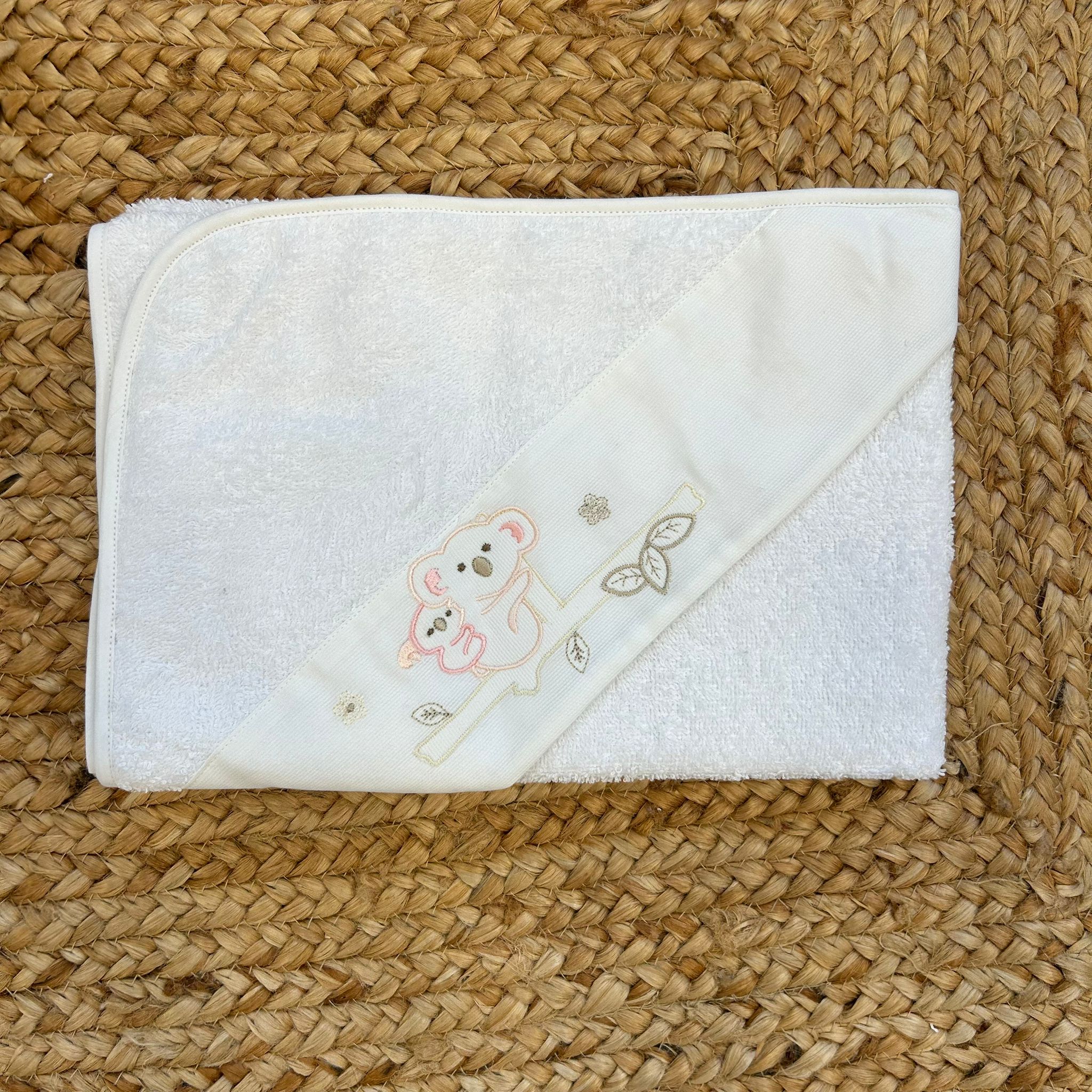 Accappatoio neonato con ricamo koala rosa e cappuccio