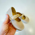 Ballerine bimba in velluto beige modello Mary Jane viste dall’alto