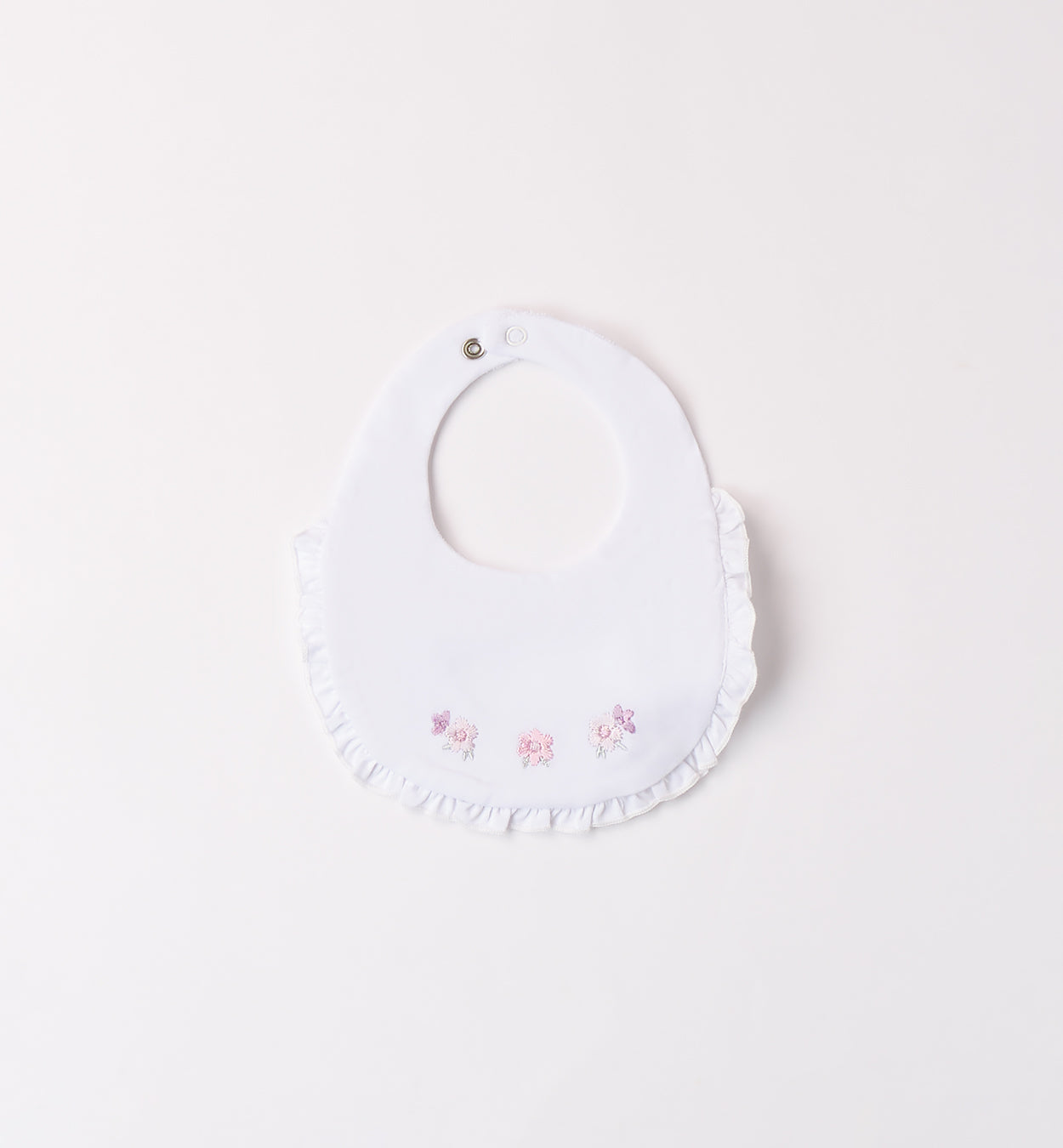 Bavaglino neonata bianco con volant e ricami floreali rosa e lilla