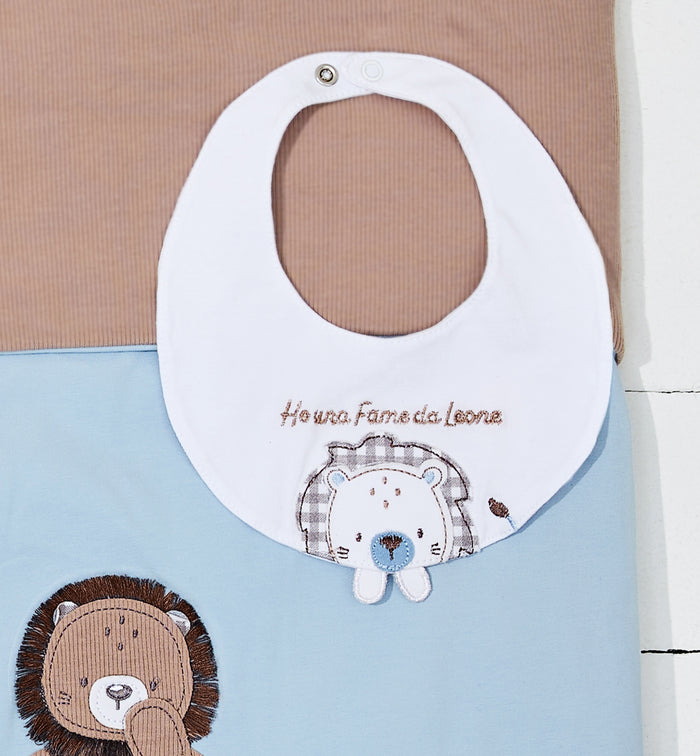 Bavaglino neonato maschio in cotone bianco con ricamo leoncino e frase "Ho una fame da leone".