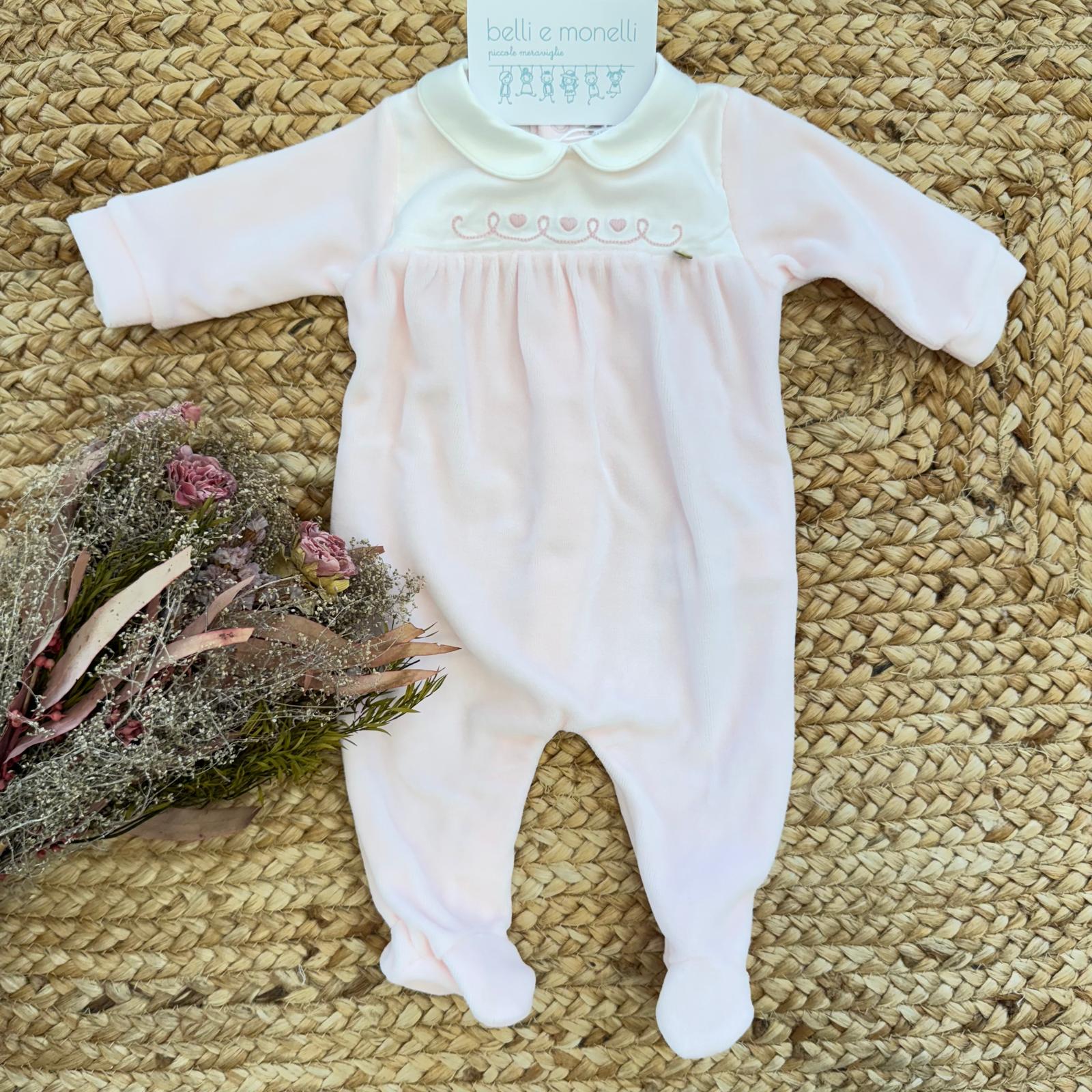 Tutina neonata ciniglia rosa con cuoricini ricamati