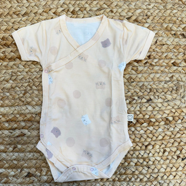 Body neonato unisex in bamboo fantasia gattini pesca