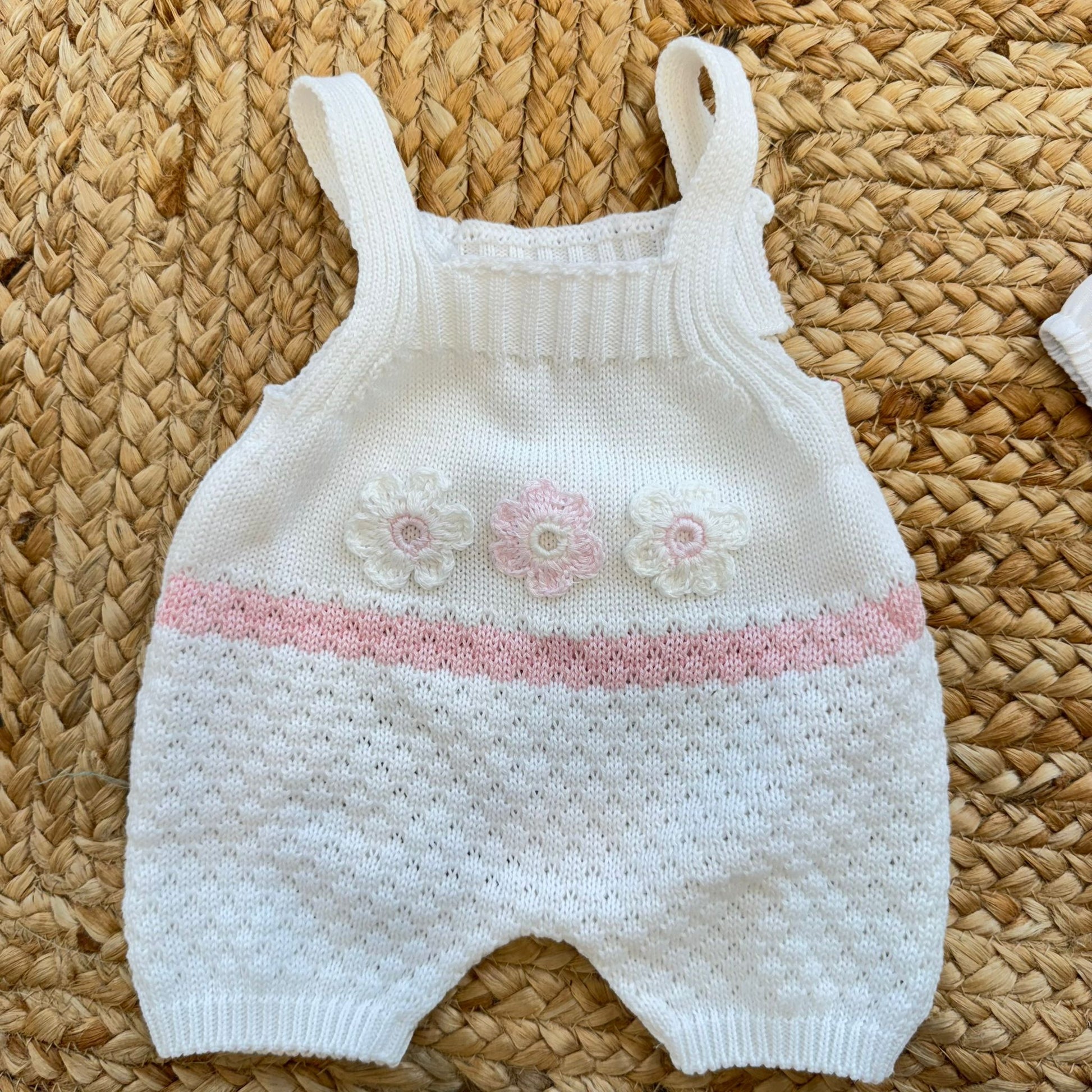 body neonata lino con colletto raffinato e rifinitura rosa