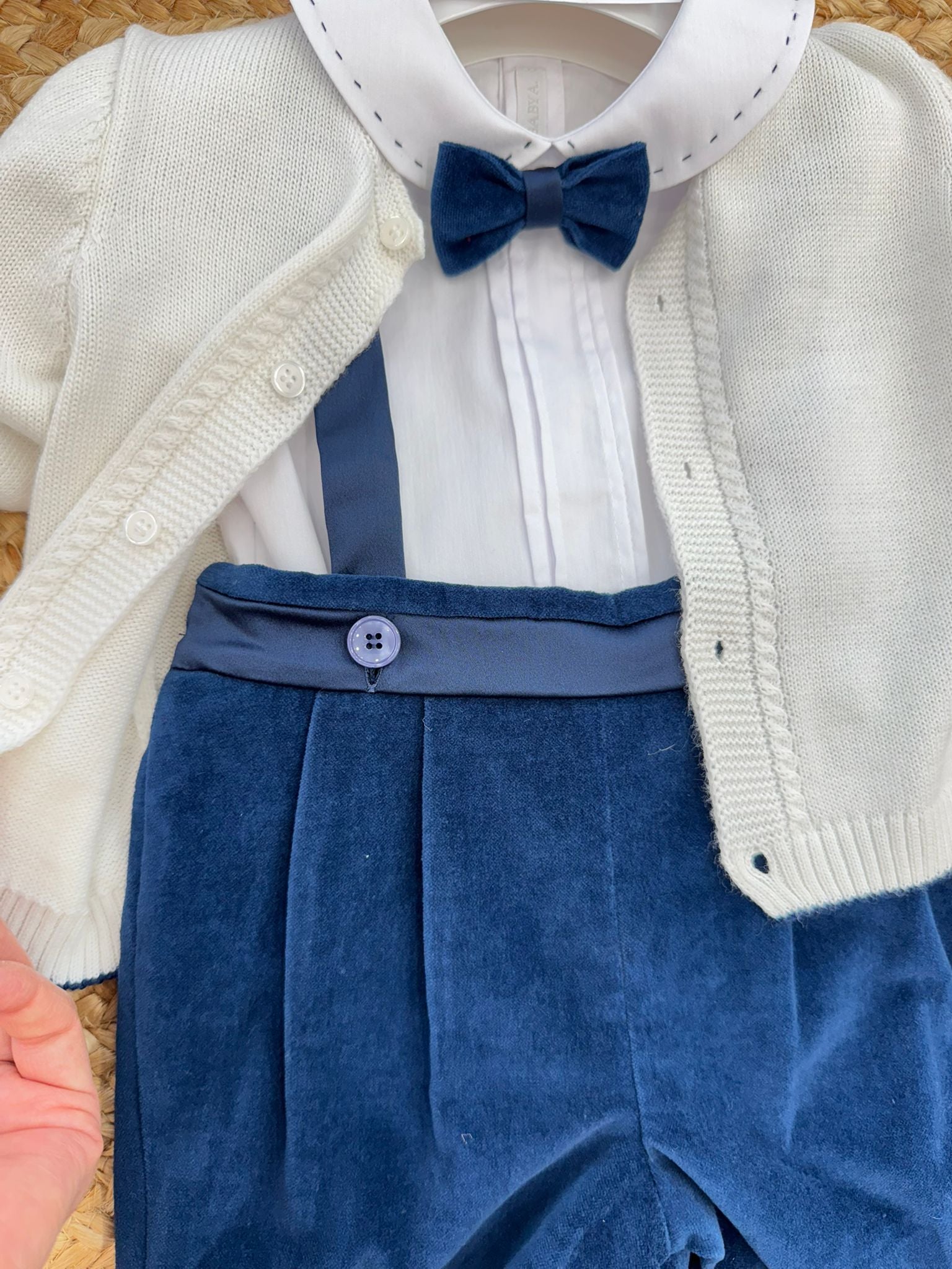Completo battesimo neonato blu e panna con papillon