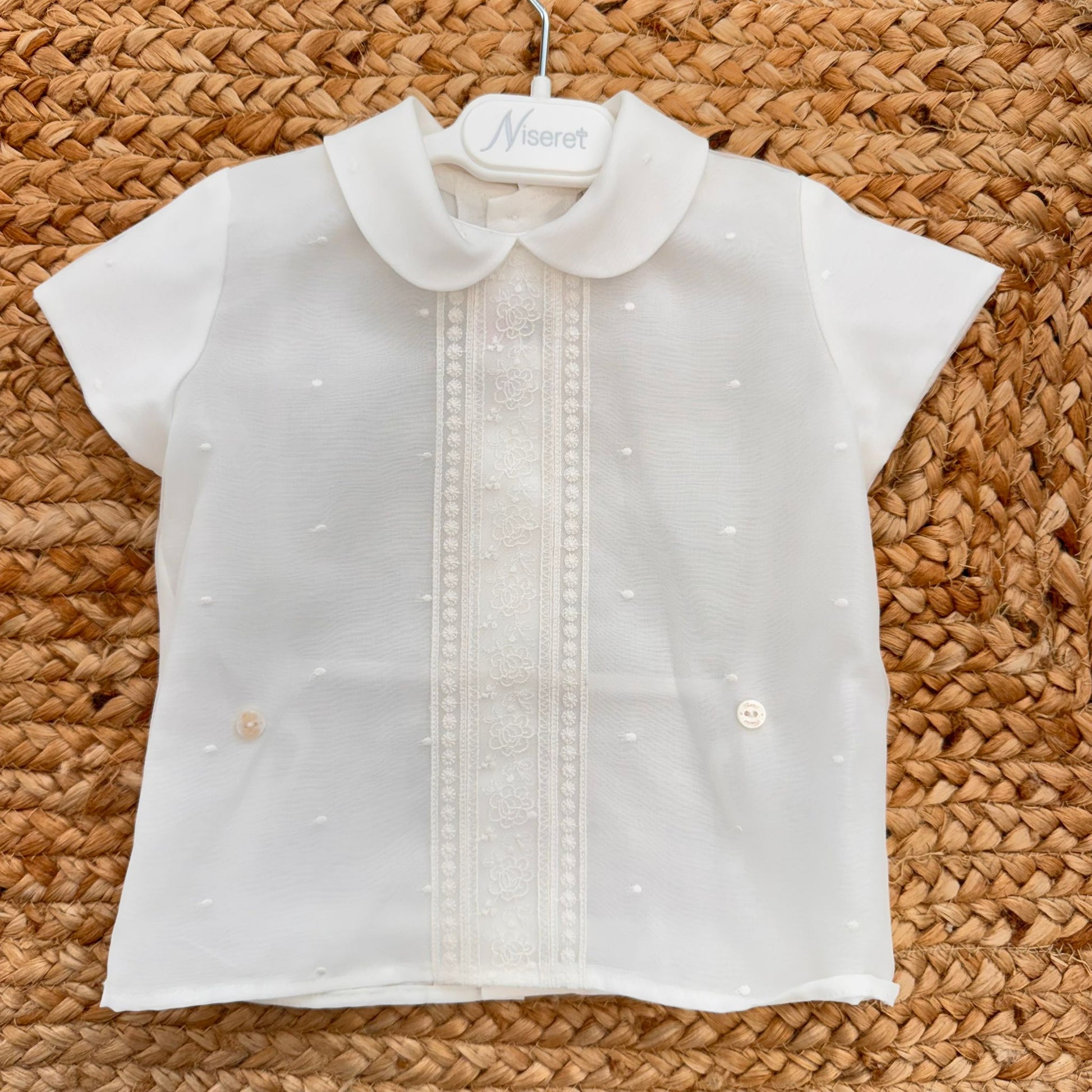 Camicia bianca battesimo bimbo con ricamo centrale e colletto tondo