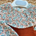 Salopette bimba ruggine Yoedu con camicia fantasia e volant