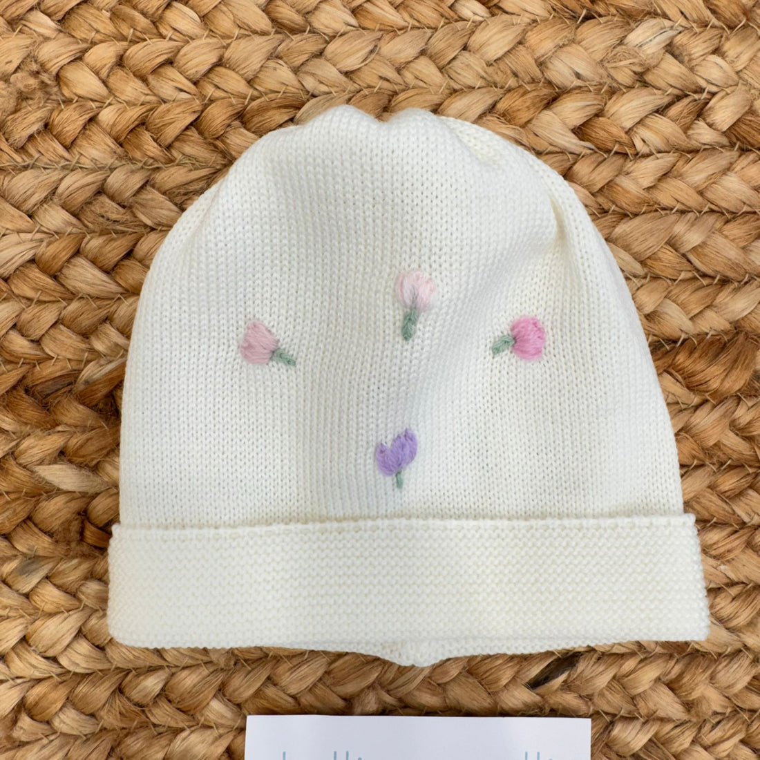 Set cappellino e scarpette neonata in pura lana con ricamo tulipani