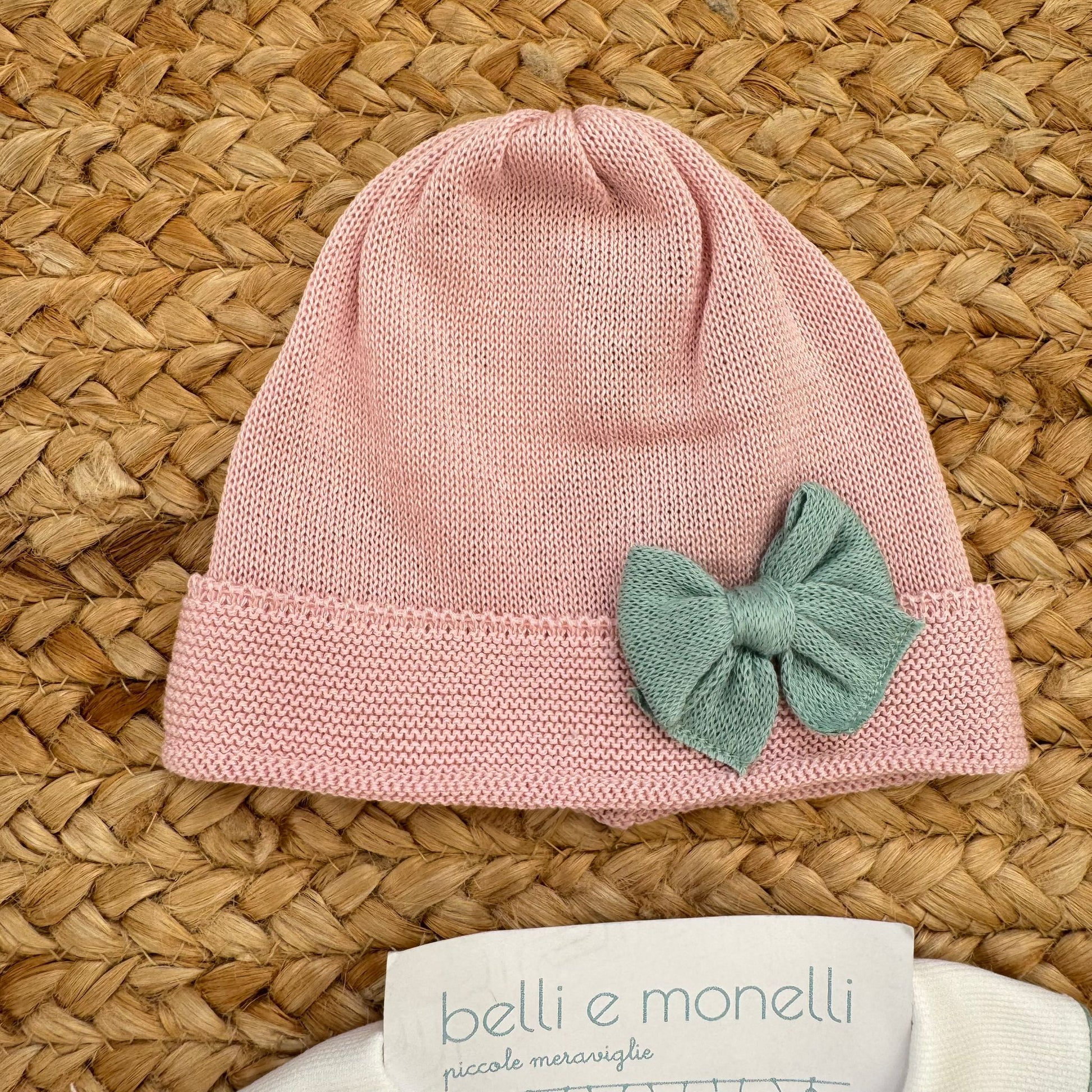 cappellino neonata in cotone con dettaglio fiocco