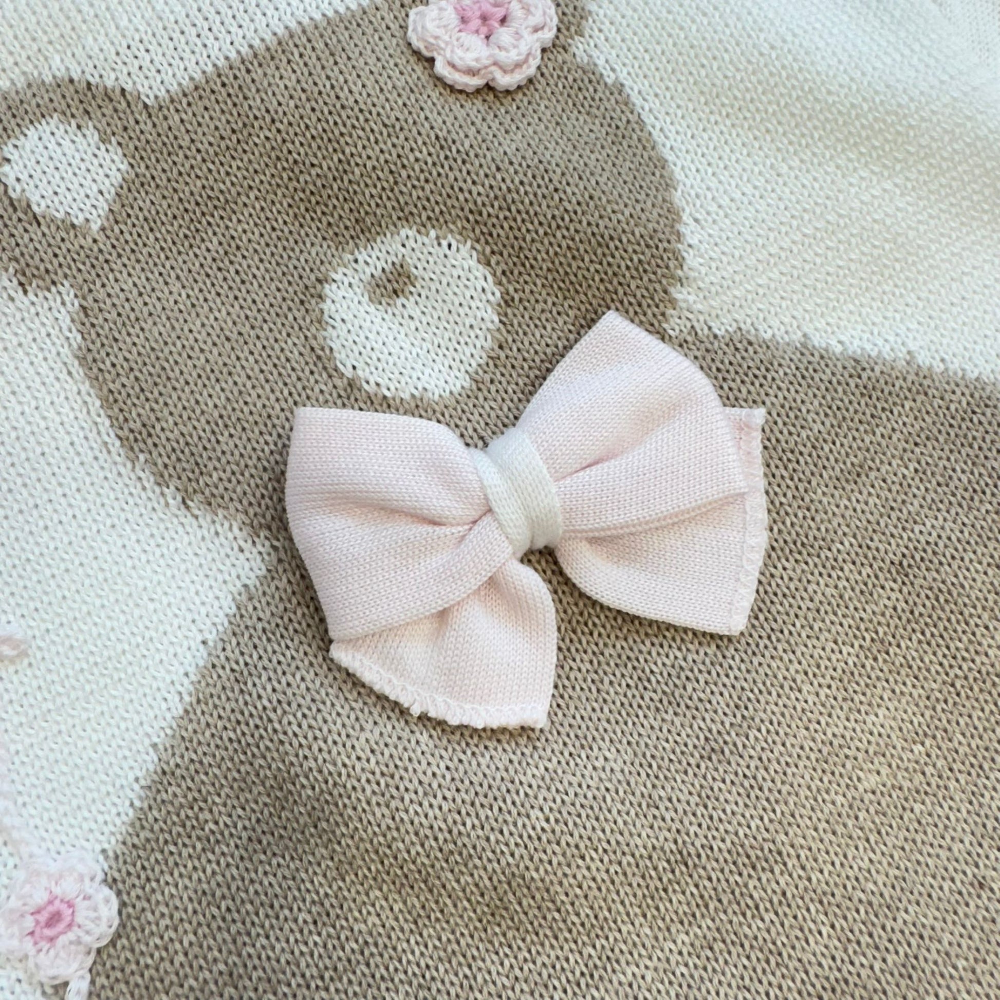 cappellino neonata coordinato con orsetto