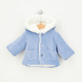 Cappotto neonato azzurro in cotone con cappuccio bianco, bottoni e tasche frontali