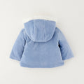 Cappotto neonato azzurro in cotone con cappuccio bianco, bottoni e tasche frontali