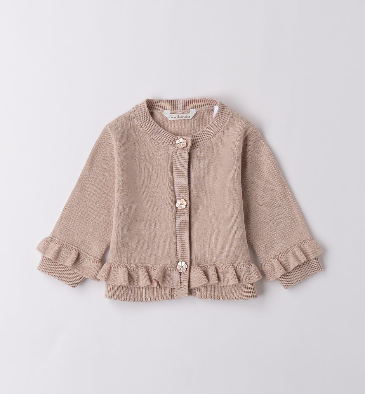 Cardigan bambina in maglia beige con rouches e bottoni gioiello, perfetto per la mezza stagione.