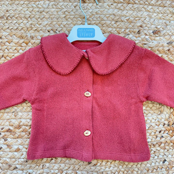 Cardigan bimba in 100% cotone color mattone con ampio colletto e bottoni