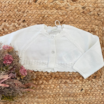 Cardigan neonata bianco in cotone con bordo smerlato