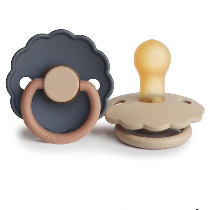 Ciucci Frigg vintage con anello e design ondulato