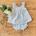  Completino bimba in cotone a righe azzurre con top e mutandina.