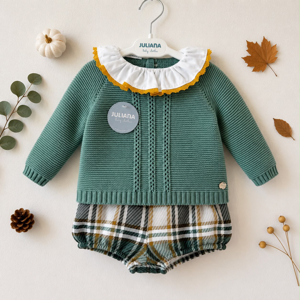 Completino bimba con maglia verde salvia e culotte scozzese Juliana Baby Clothes.