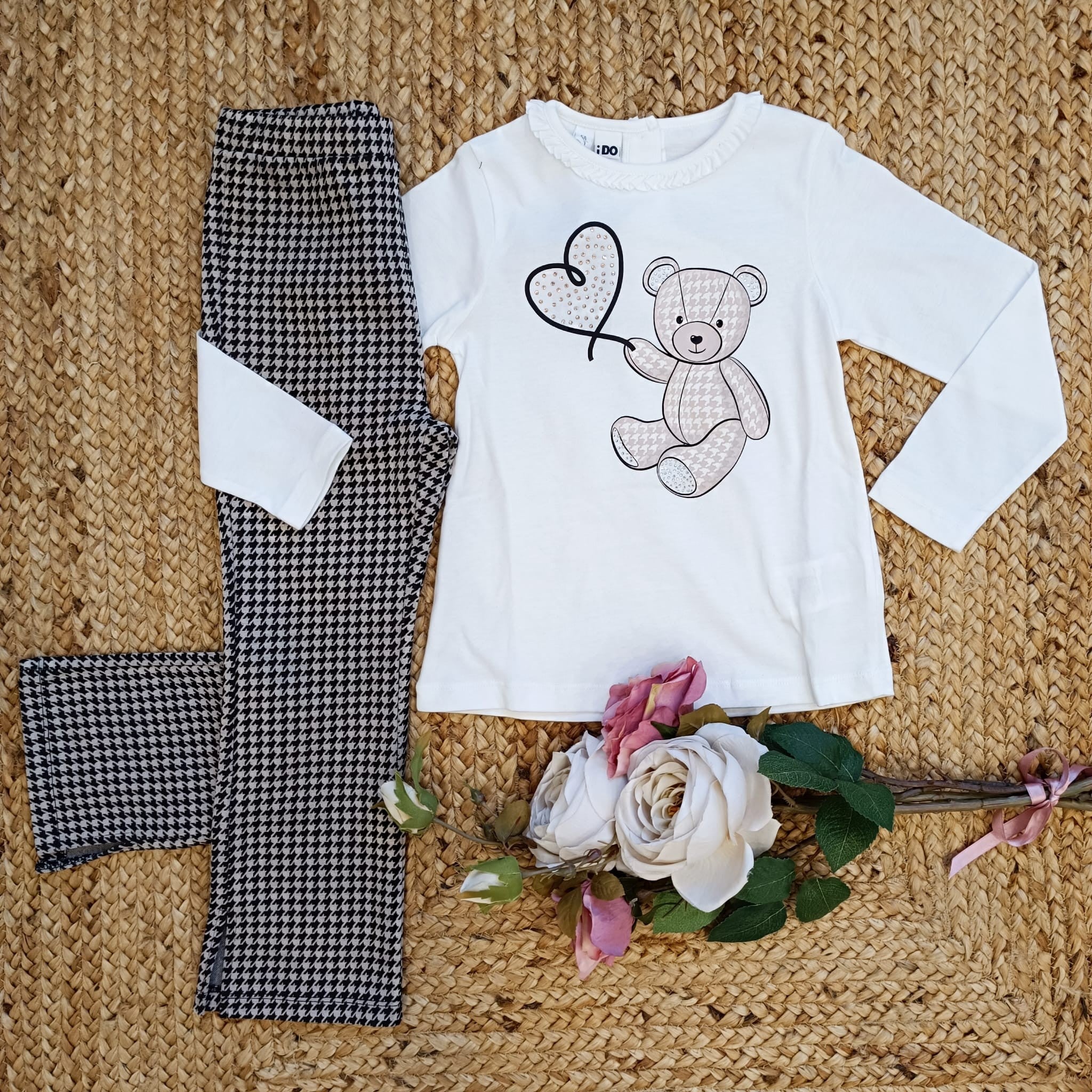 Completo con pantaloni pied de pule