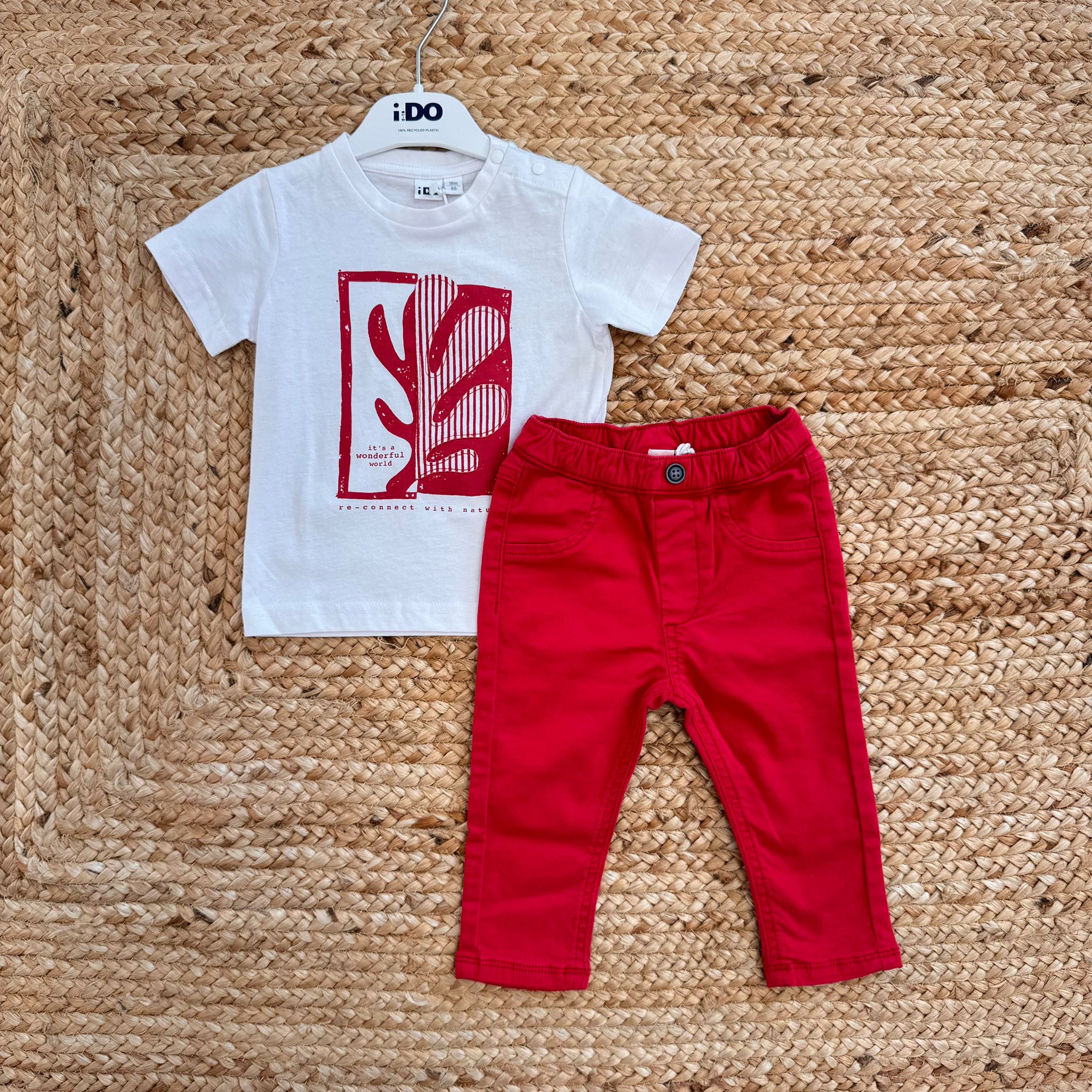 Completo bambino estivo iDO con maglietta bianca stampata e pantalone rosso