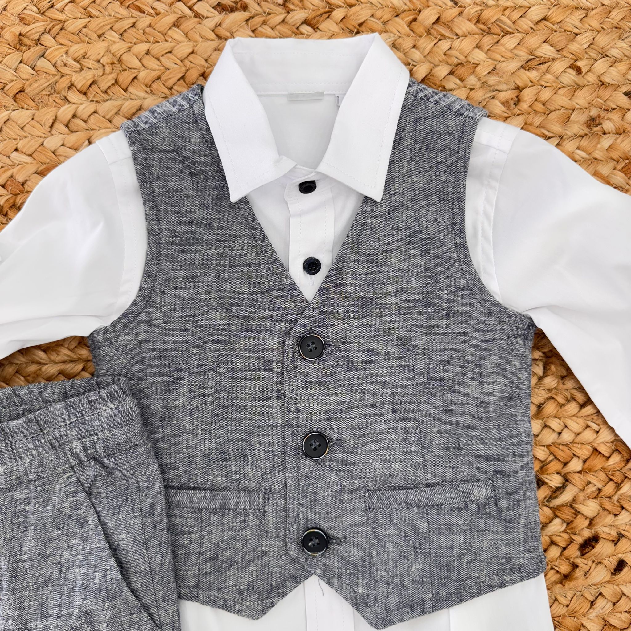 Completo cerimonia bambino con gilet grigio e camicia bianca