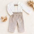 Completo battesimo bimbo beige e bianco con papillon e pantalone lungo