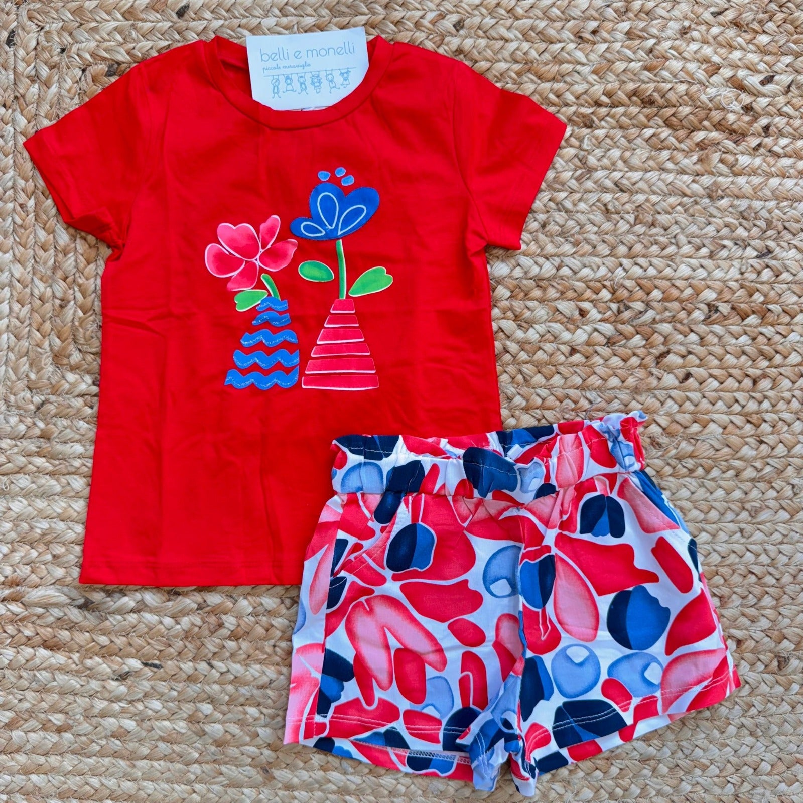 completo bimba cotone rosso t-shirt con disegno e shorts fantasia