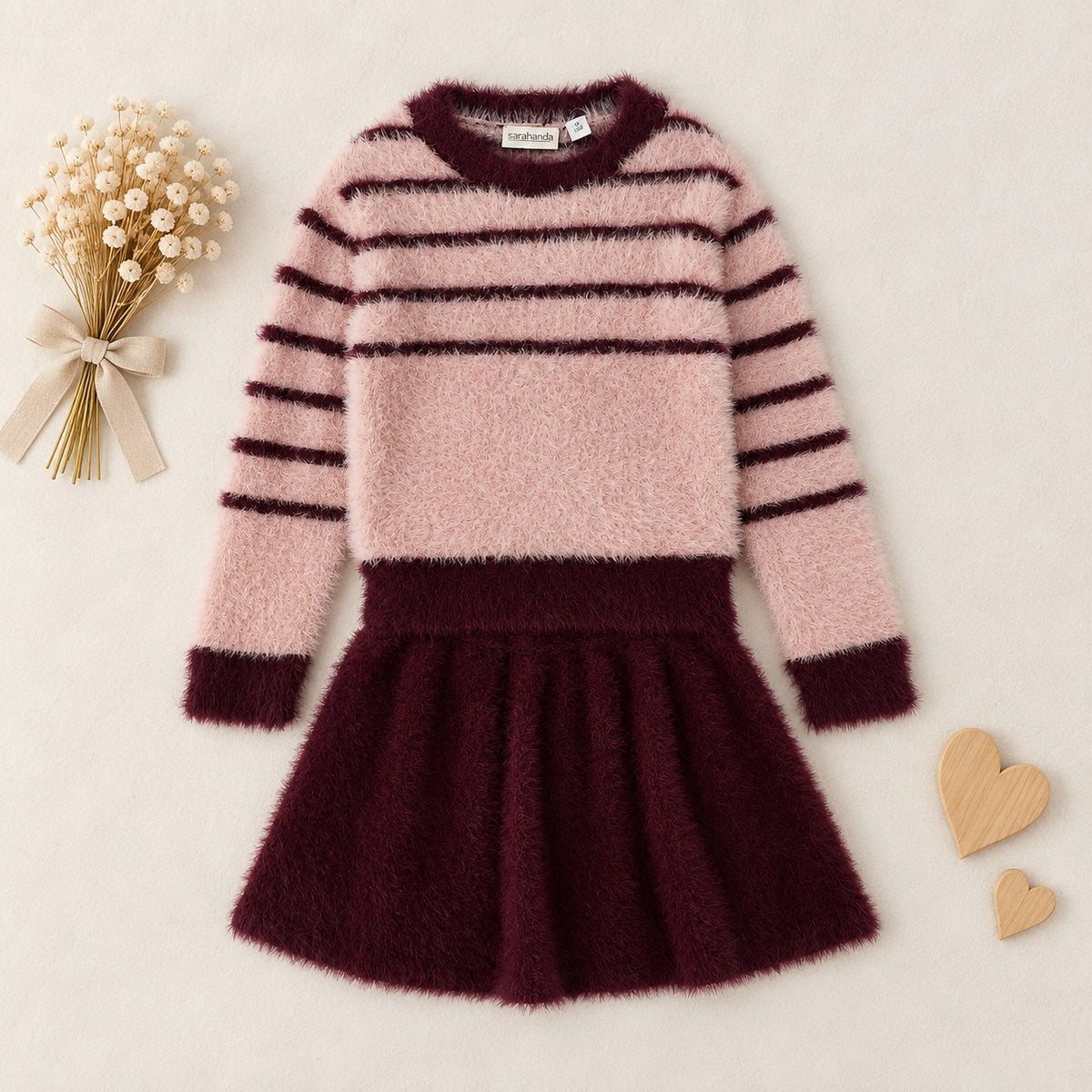 Completo bimba rosa e bordeaux effetto peluche con gonna