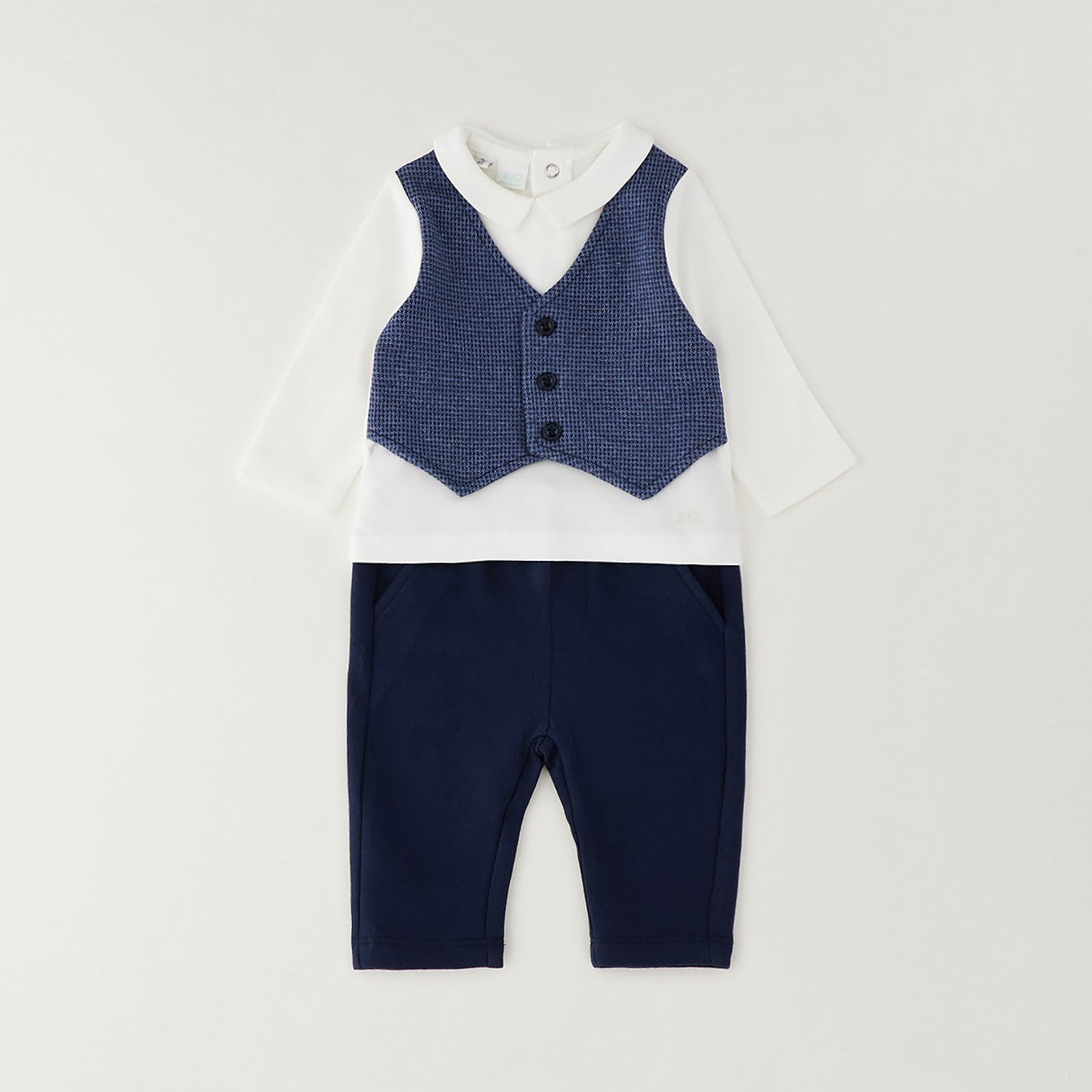 Completo bimbo elegante in caldo cotone con maglia bianca, gilet blu e pantalone coordinato