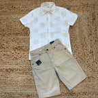 Completo bambino con camicia fantasia a pois e bermuda sabbia