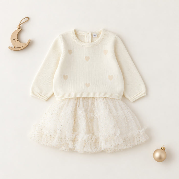 	Completo elegante bimba avorio con maglioncino a cuori e gonna in tulle dorato
