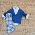 completo elegante bambino cardigan blu camicia bianca pantalone scozzese cotone