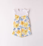 Completo estivo per bambina con stampa floreale nei toni del giallo e del blu, retro con bottoncini e volant sulle spalle.