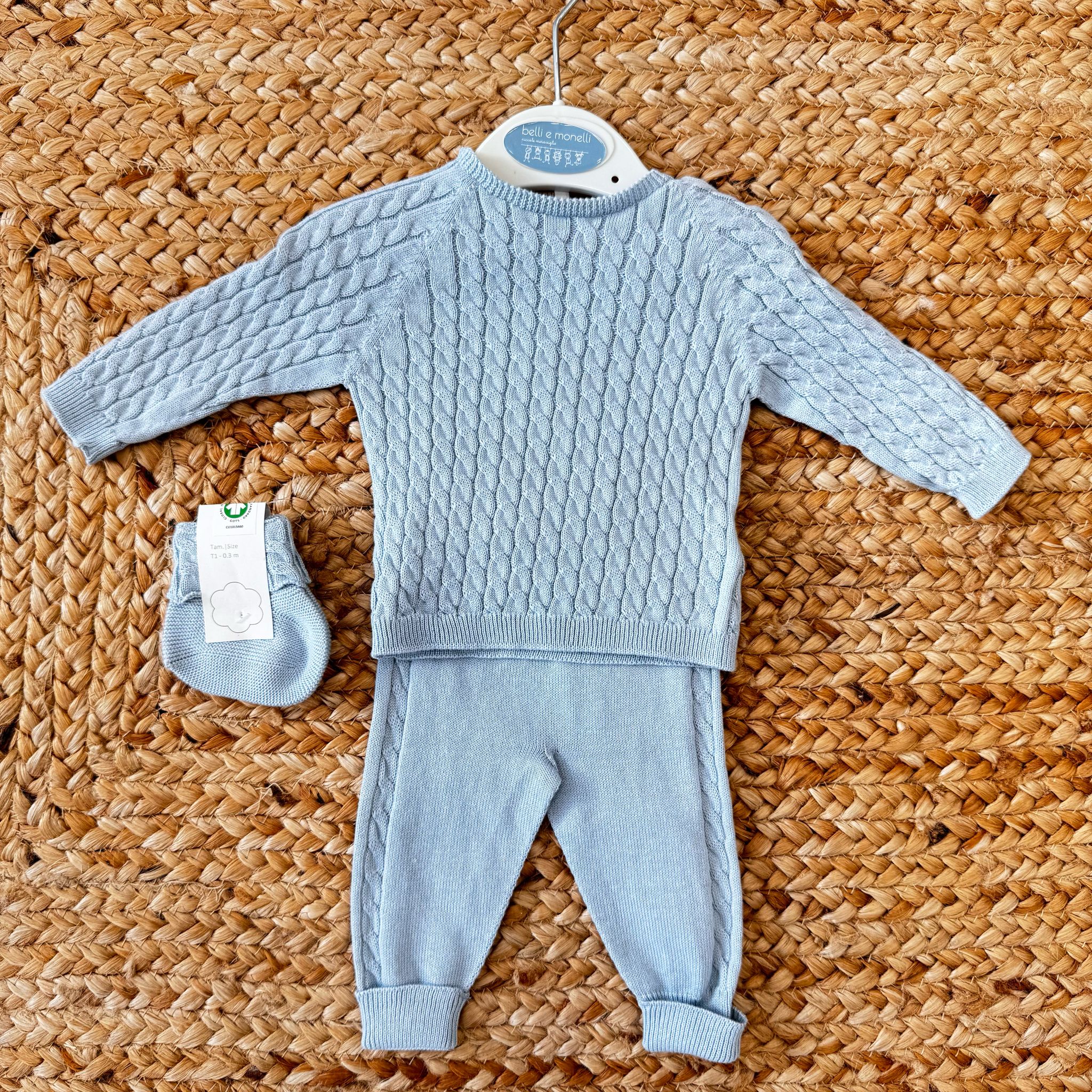 Completo in maglia treccia 100% cotone biologico, ideale per la pelle delicata dei bambini