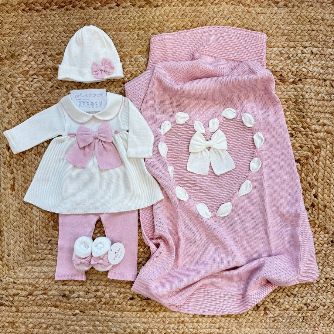 completo nascita neonata cotone panna e rosa con copertina coordinata