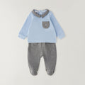 Completo neonato in ciniglia azzurro e grigio con maglia, colletto a righe e pantalone con piedini