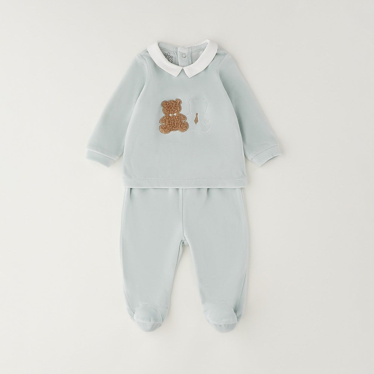 Completo neonato in ciniglia verde menta con orsetti, colletto bianco e pantalone con piedini