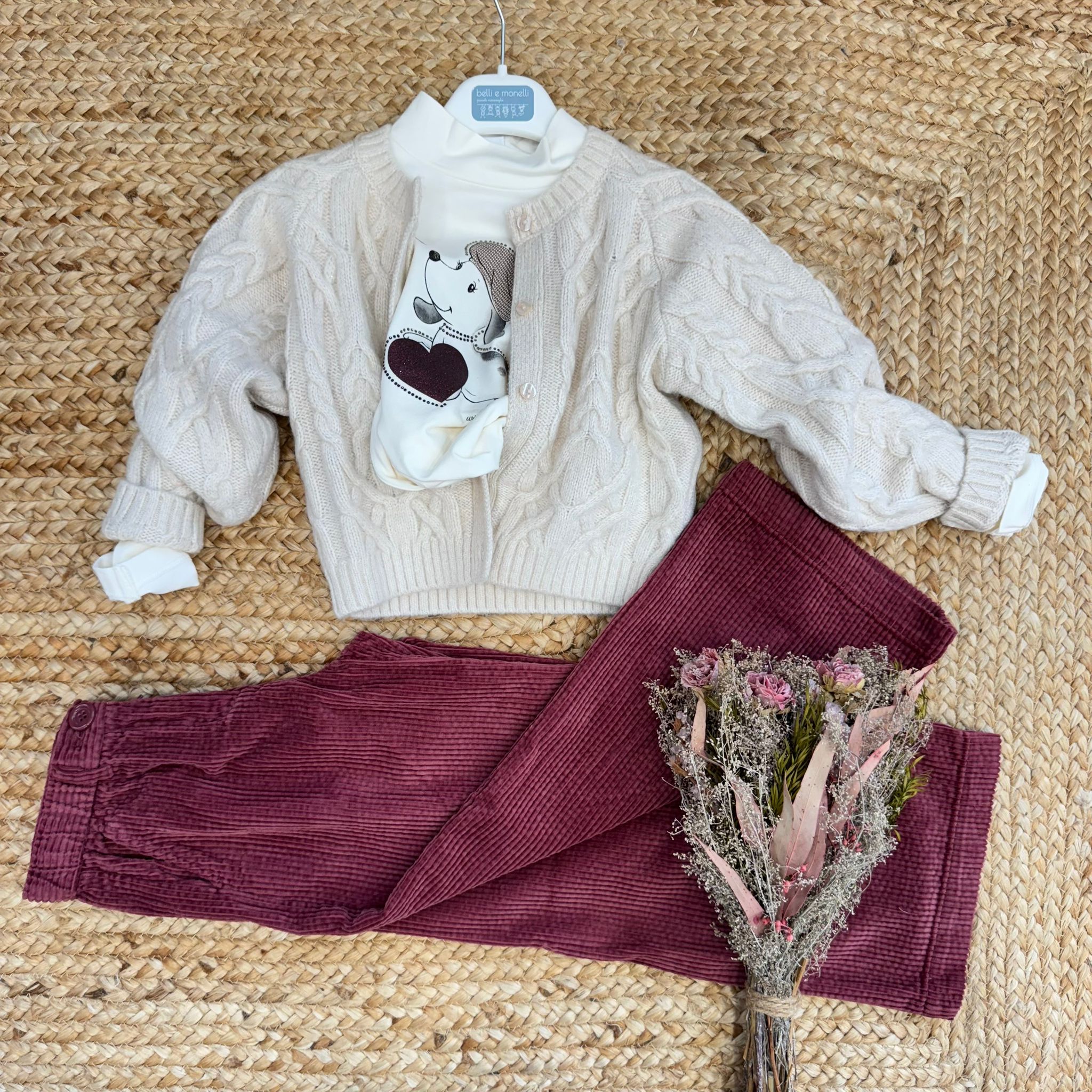 completo bambina cardigan panna e pantaloni velluto bordeaux