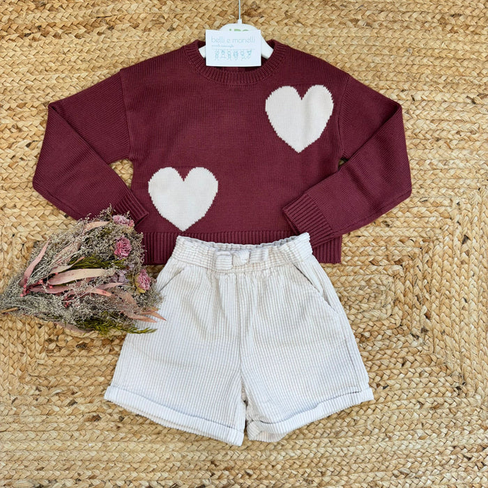 completo bambina con maglione bordeaux cuori e shorts velluto panna