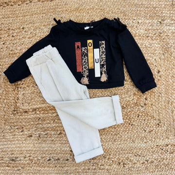 completo bambina felpa nera AMOUR e pantaloni panna