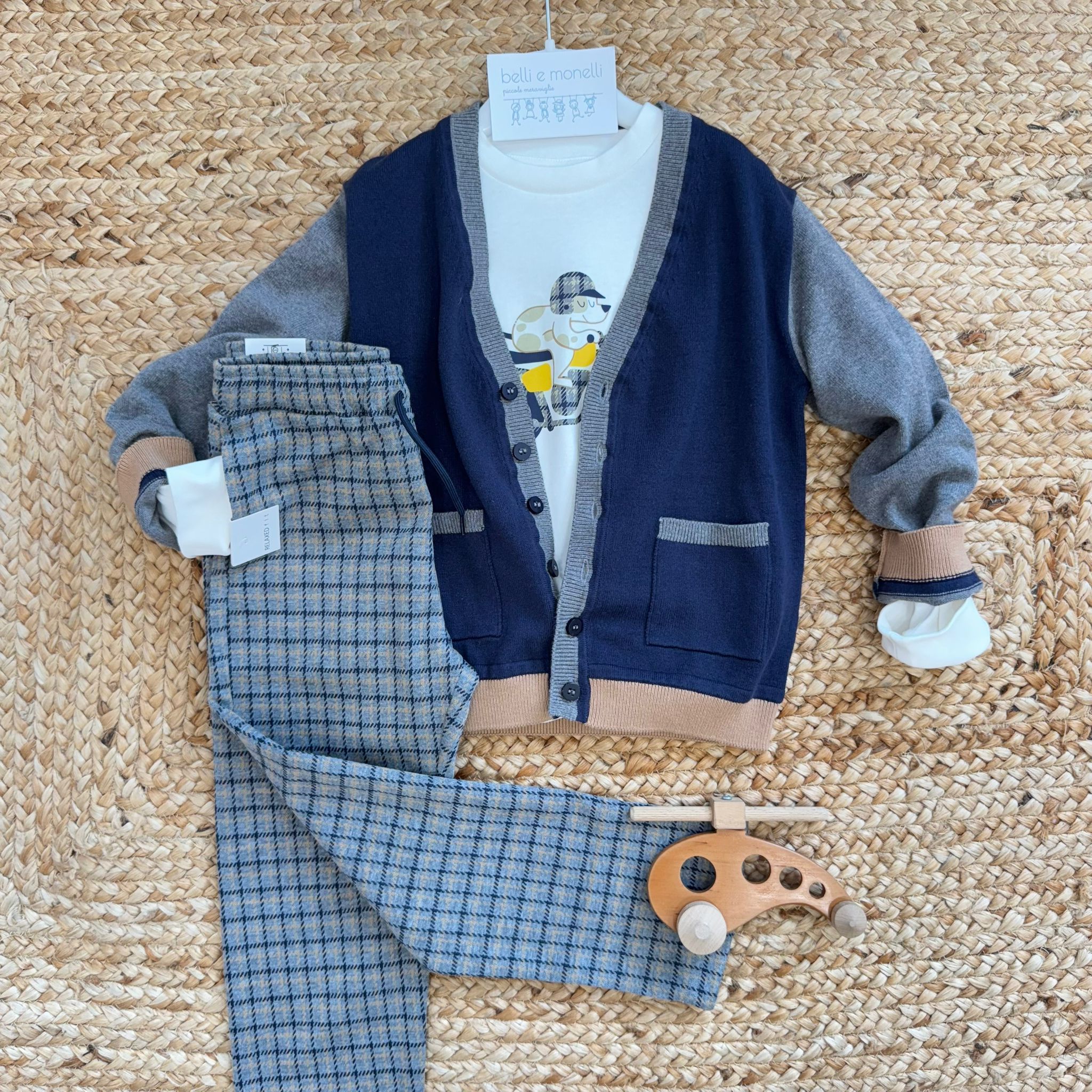completo bambino caldo cotone blu e grigio con cardigan, t-shirt e pantaloni a quadri