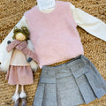 completo bimba rosa e grigio con gilet e gonna