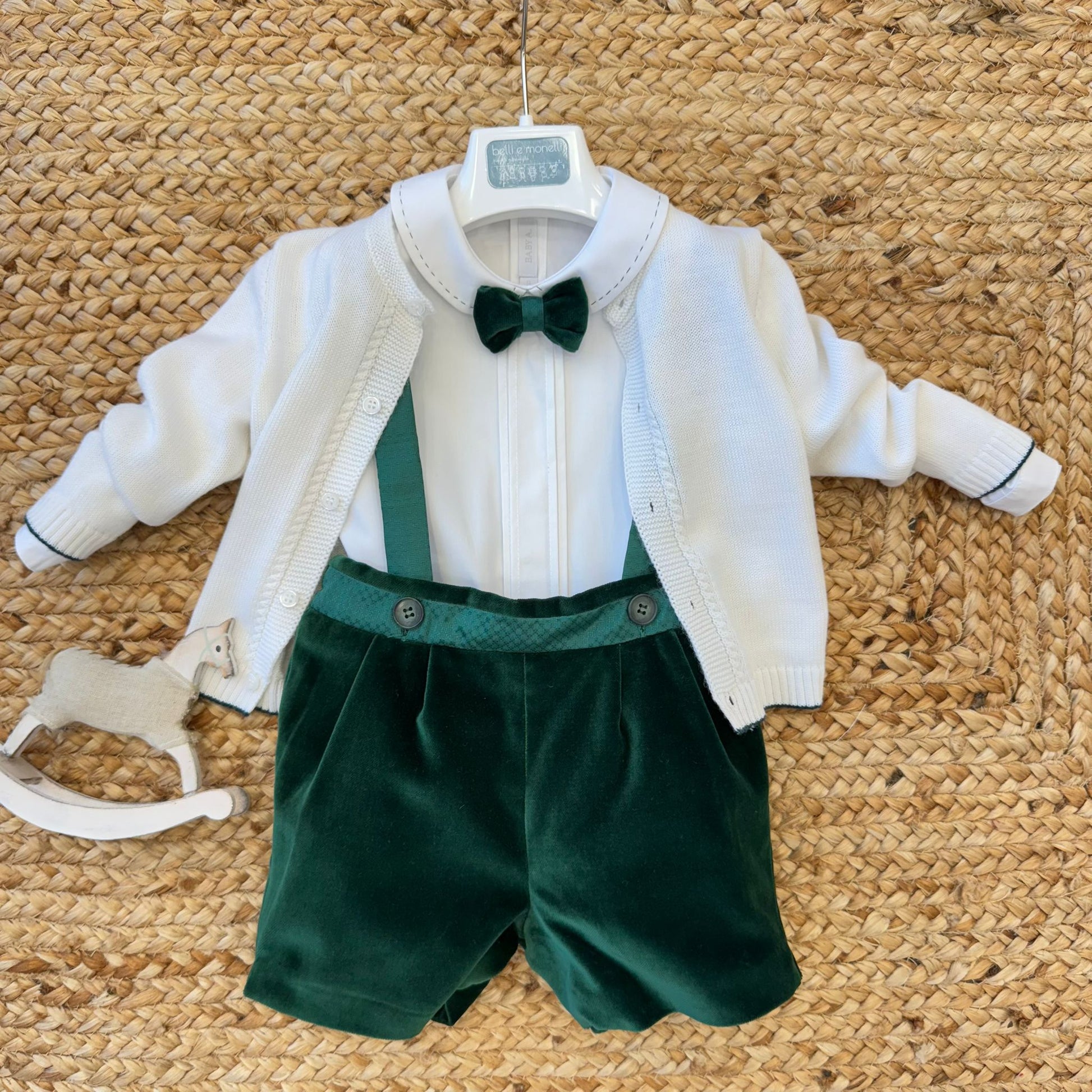 completo bimbo velluto verde bottiglia con cardigan panna e papillon