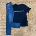 completo estivo bambino con jeans skinny fit e t-shirt blu con scritta