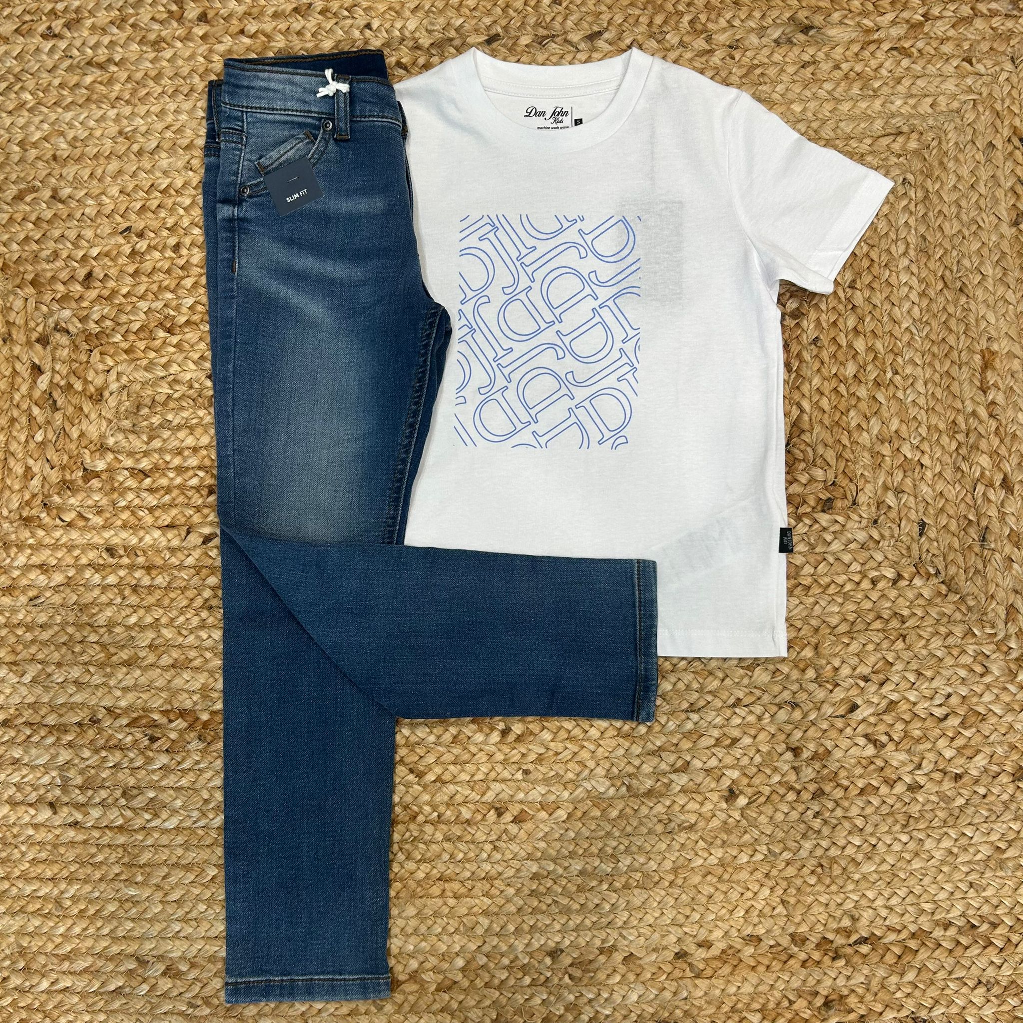  completo estivo bambino con jeans slim fit e t-shirt bianca con stampa

