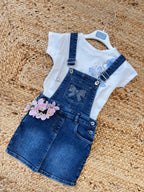 Salopette in jeans bambina con fiocco strass e maglietta farfalle