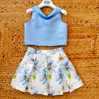 Coordinato bambina con top celeste e gonna a fiori azzurri

